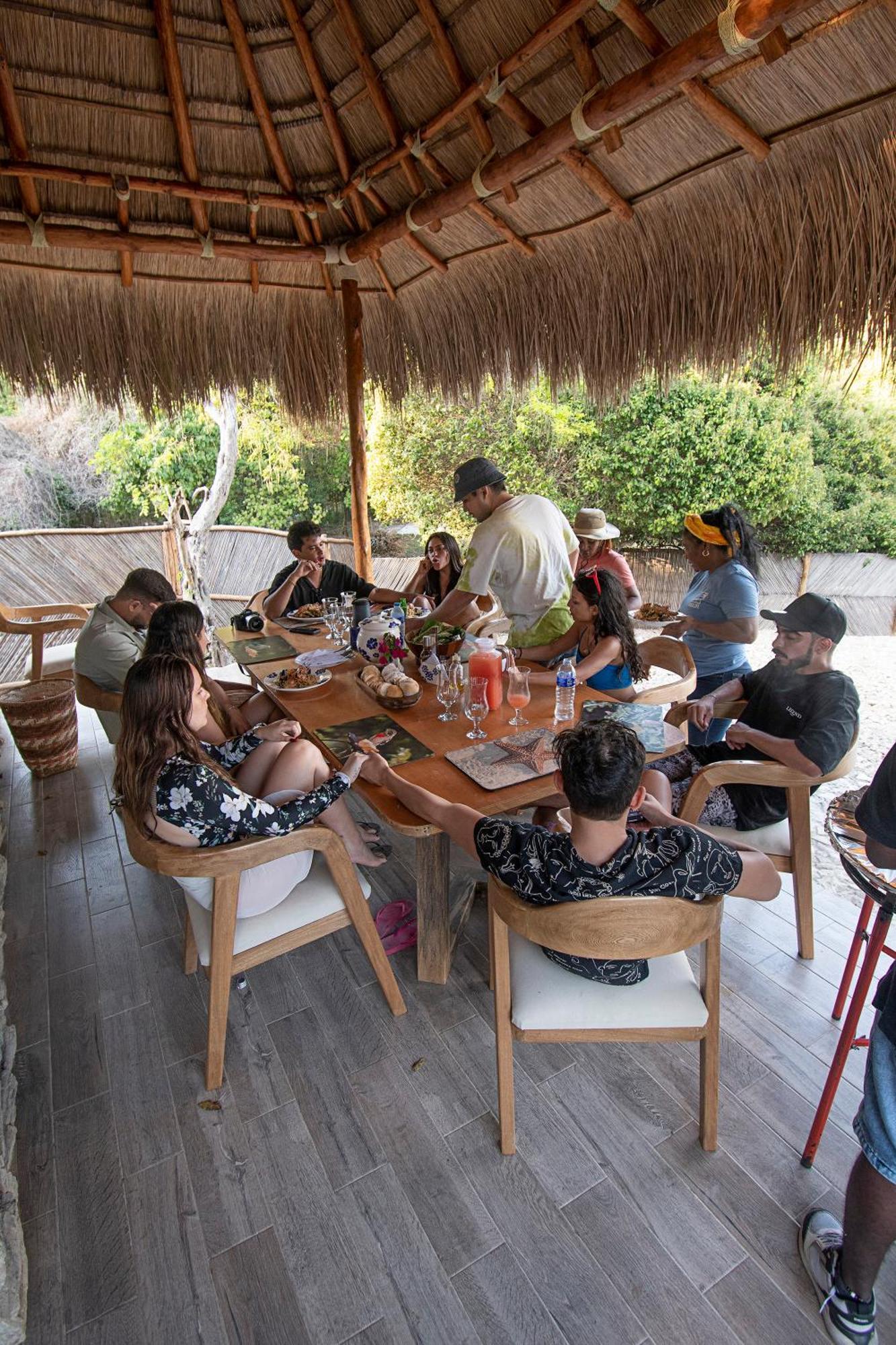 Amalife Beach Club & Hotel Tierra Bomba Exterior foto