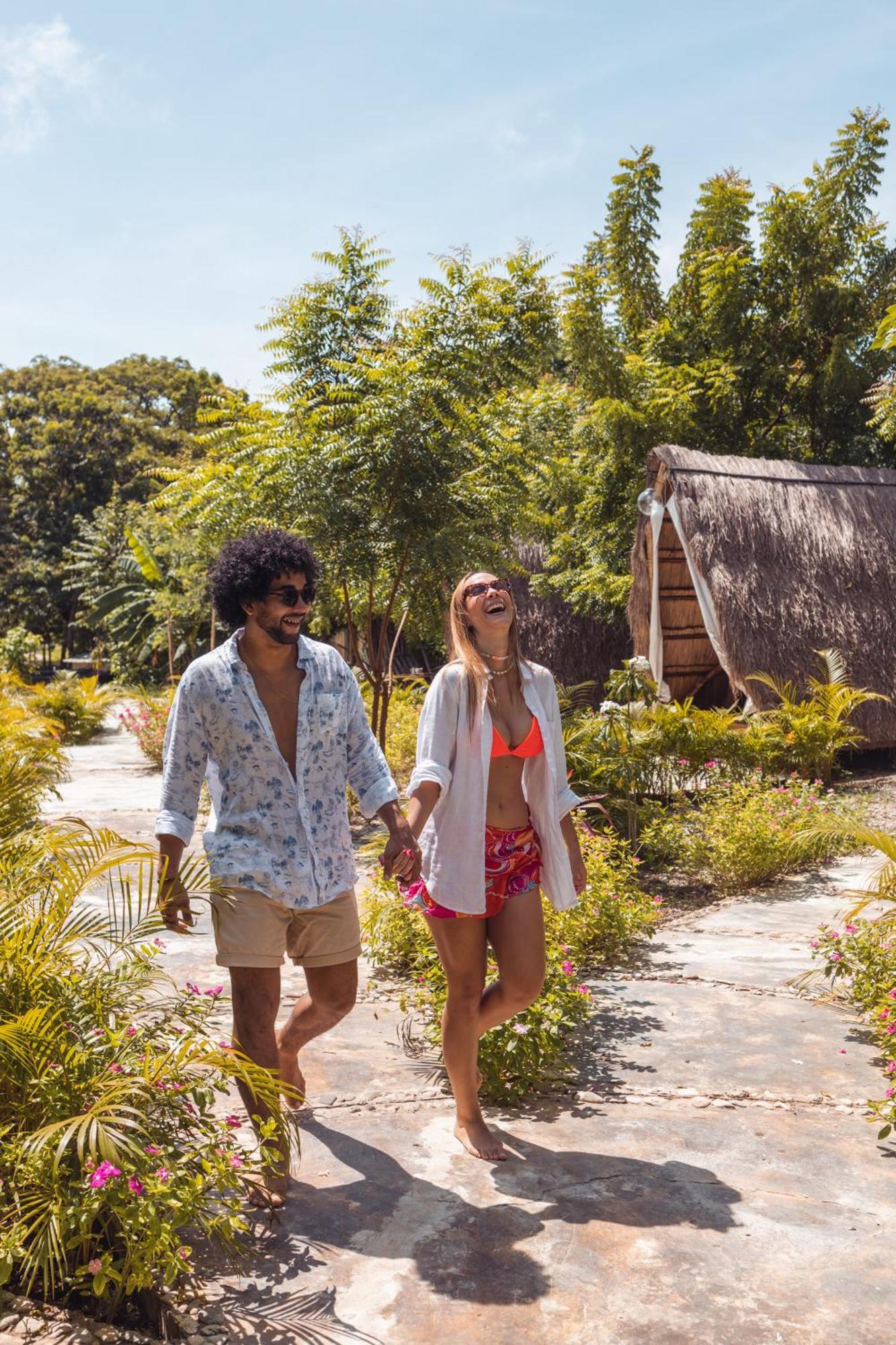 Amalife Beach Club & Hotel Tierra Bomba Exterior foto