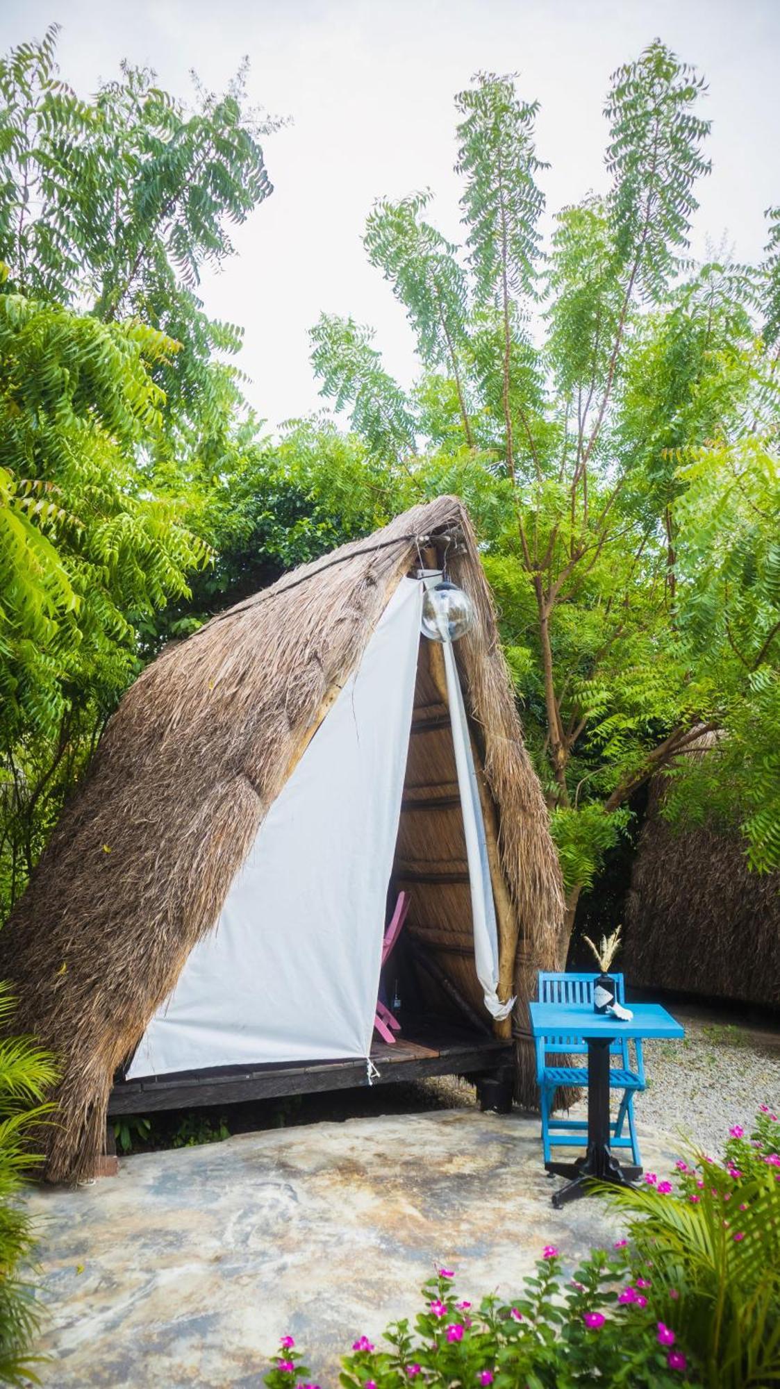 Amalife Beach Club & Hotel Tierra Bomba Exterior foto
